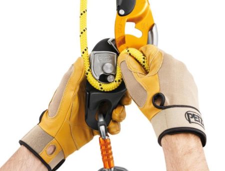 Спусковое устройство RIG Petzl в Сочи  